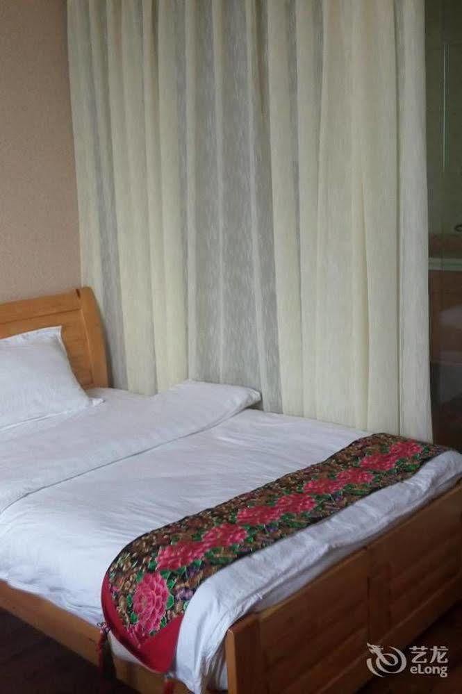 Shuanglang Jinxiangyuan Hotel Tali Suanglang Kültér fotó
